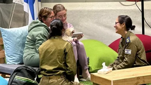 以哈休戰第5天 哈瑪斯釋12人質、以色列釋30巴囚