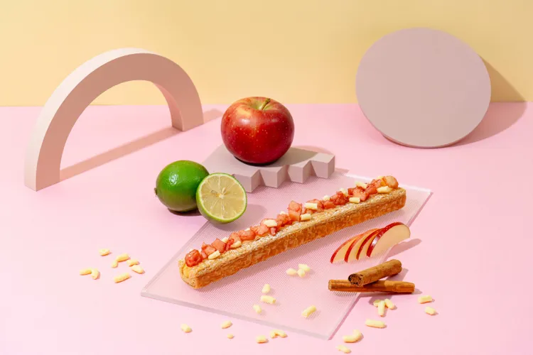 Smille於開幕日推出四款口味蜜樂酥，其中紅玉蘋果蜜樂酥為冬季限定。業者提供