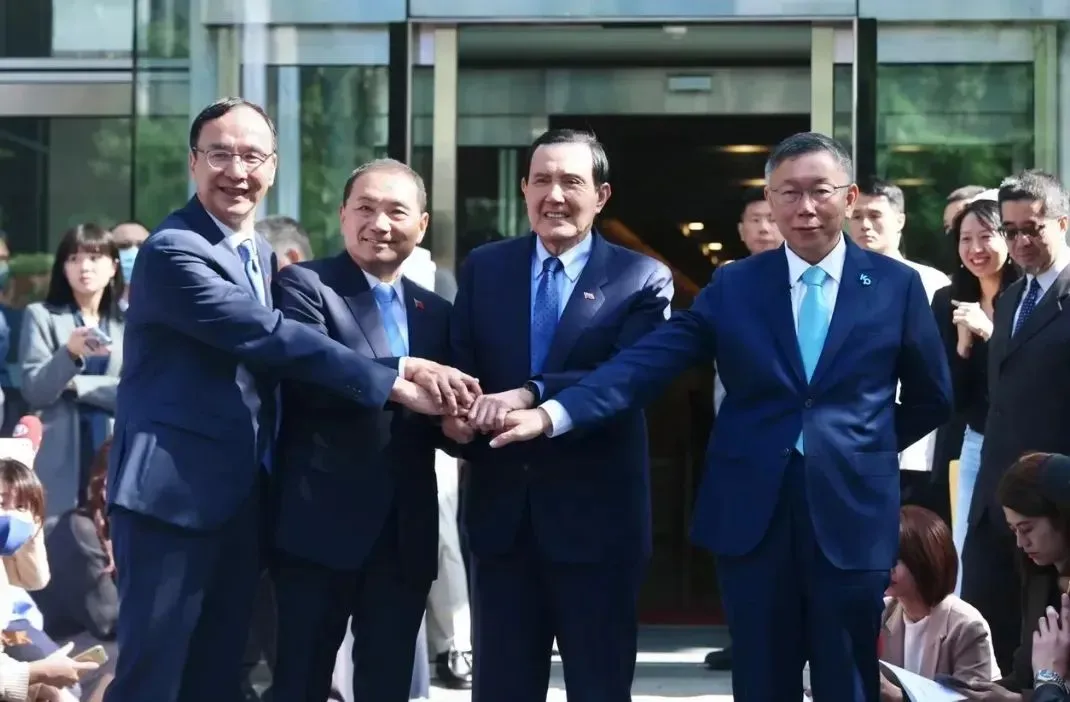藍白今天在馬英九見證下,促成總統參選人合作。林林攝