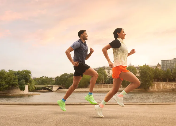 NOVABLAST 4彈力系列跑鞋集高回彈、舒適、時尚造型於一身。品牌提供