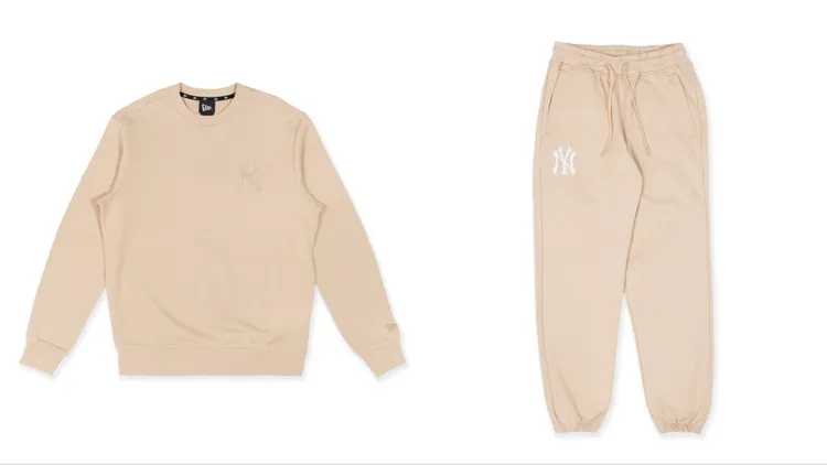 長袖上衣COLOR ERA紐約洋基（燕麥奶），2980元、針織長褲COLOR ERA紐約洋基（燕麥奶），2280元。品牌提供