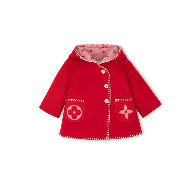 雙面大衣，4萬7800元。品牌提供