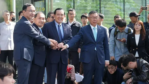 柯文哲沒確認民調怎麼比就簽名　黃暐瀚：真的比扯鈴還扯