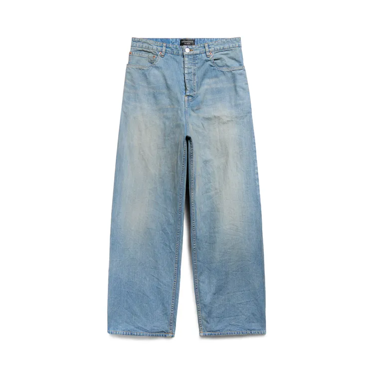 藍色彈力防水牛仔，6萬5000元。品牌提供