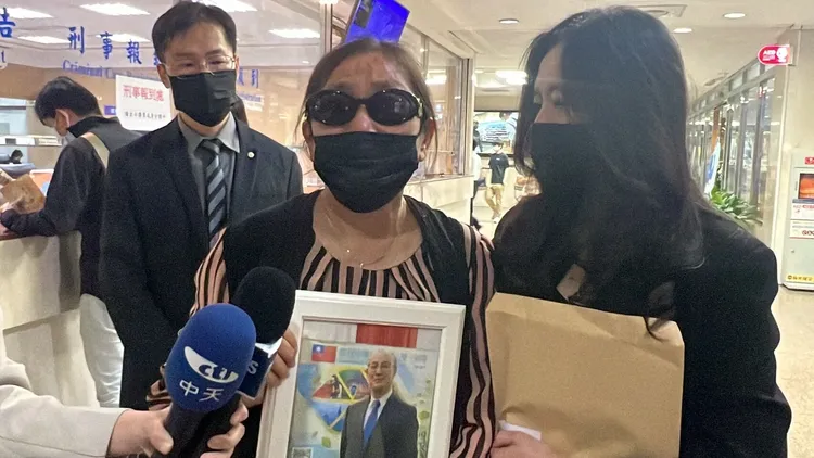 王之化遺孀胞姊今年4月代妹妹到北檢提告。資料照片