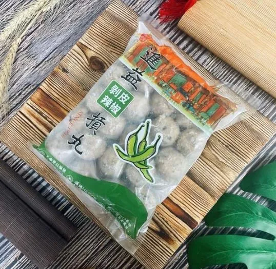 剝皮辣椒貢丸。OKmart提供