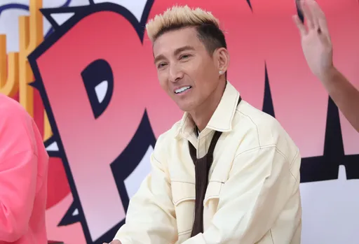 潘若迪自曝是學校「頭痛人物」 惹爸舉槍氣喊:不槍斃對不起國家