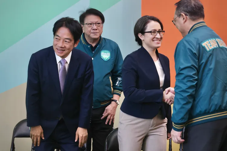 蕭美琴出席副手公布記者會，與賴清德首度公開合體。林林攝