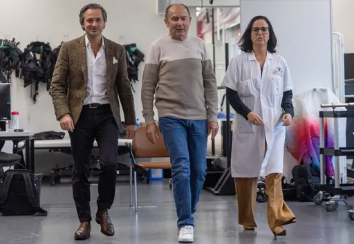 帕金森氏症新研究 脊髓植入電極讓患者恢復行走