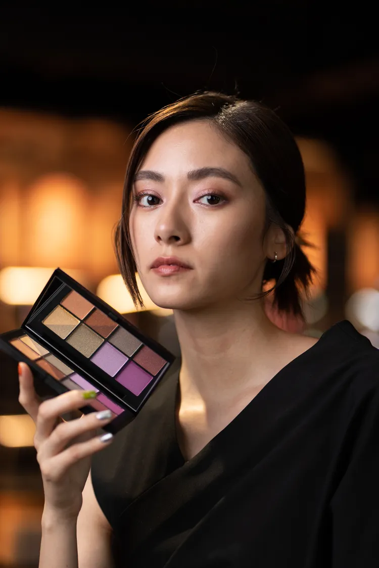 耀動眼彩盤，2950元。品牌提供