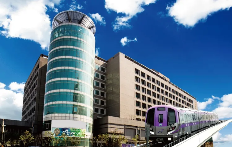 「福容徠旅林口店」座落於於桃園機場捷運A8-A9站之間，交通非常便利。業者提供