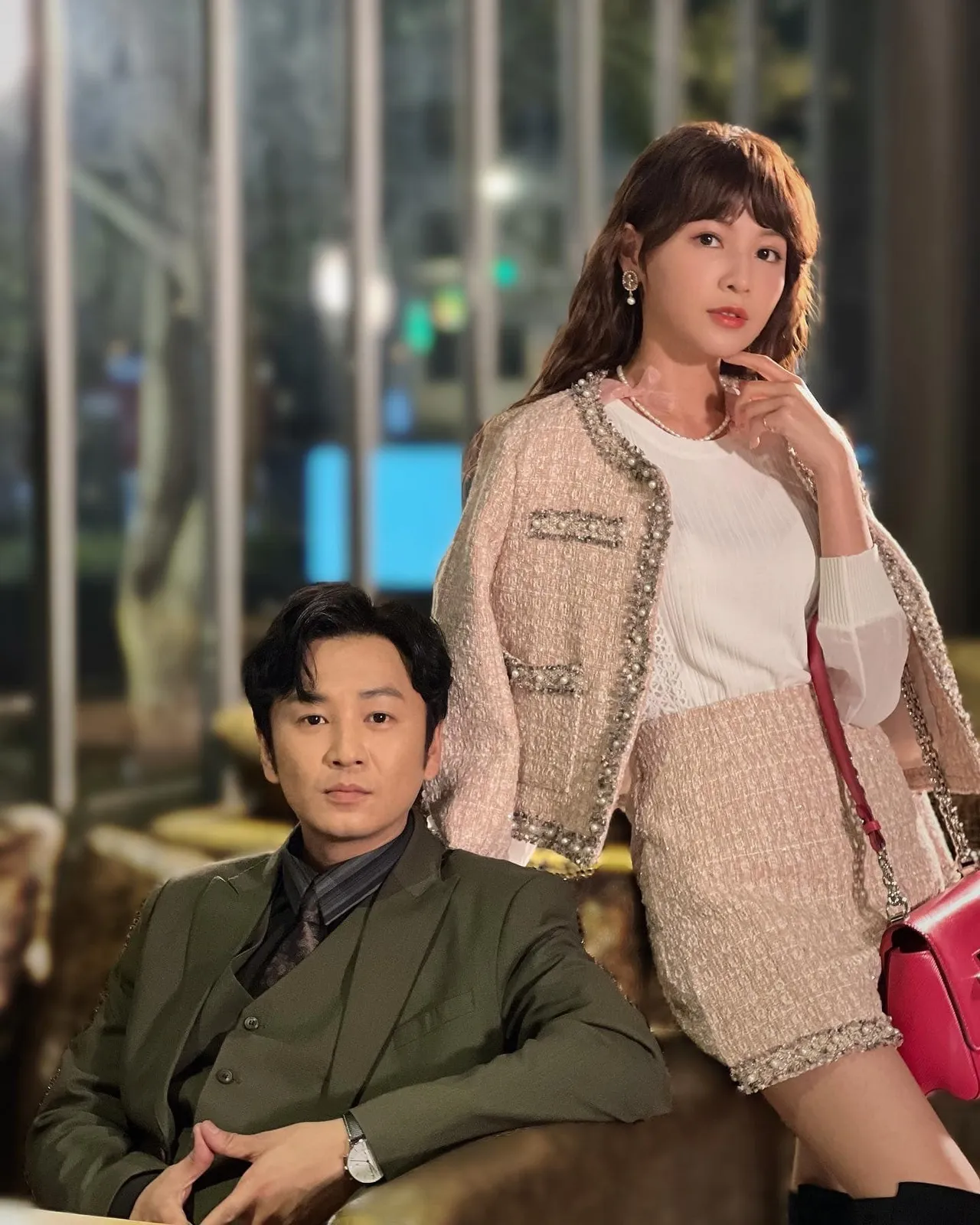 張書偉(左)超進度求婚謝京穎。翻攝謝京穎IG