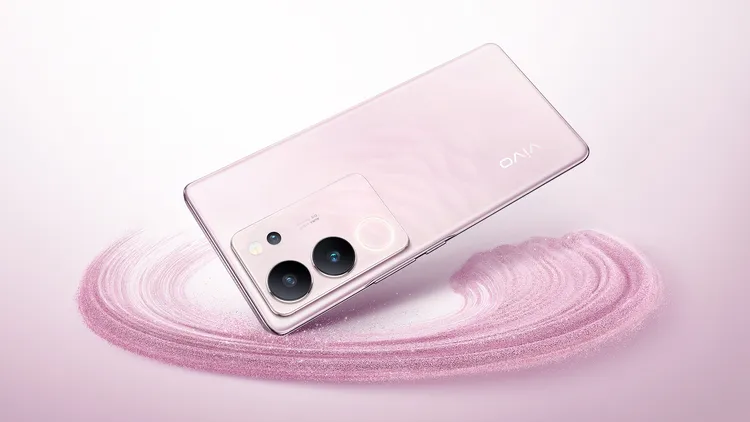 vivo V29 5G再推絕美夢幻新色「櫻花粉」。業者提供