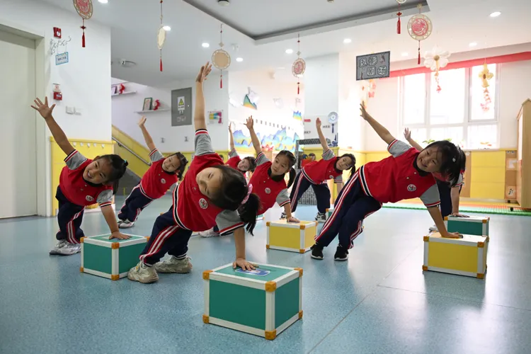 中國天津一所幼稚園中的學童。新華社