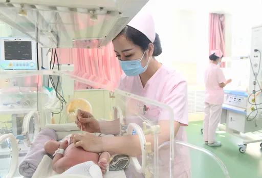 中國搶救出生率!習近平要女性回家生子 加強「婚戀觀、生育觀、家庭觀」