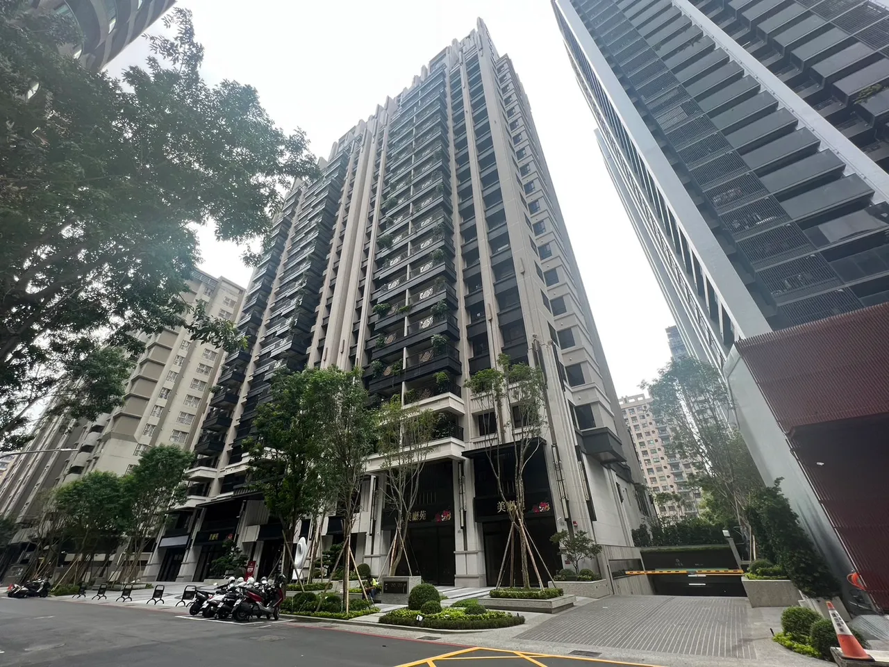 「美廳苑」高樓層住宅可遠眺美術公園,因此具備景觀機能優勢。葉家銘攝