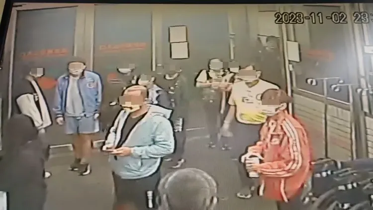 昨晚及今天上午陸續有二批人就醫。民眾提供