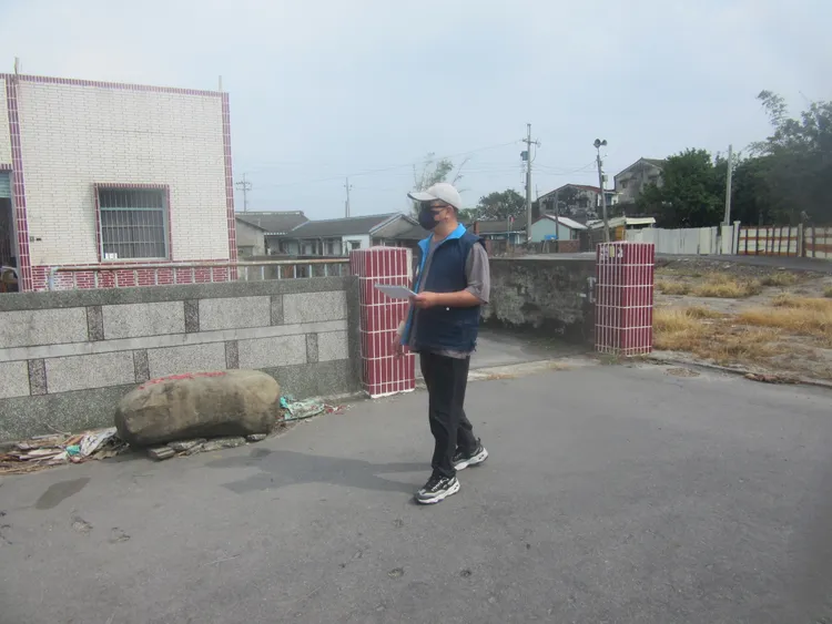 嘉義分署人員前往執行勸繳，對方原稱願繳清，事後卻行蹤不明。嘉義分署提供