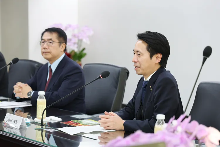 佐藤孝弘將宣傳山形觀光資源。市府提供