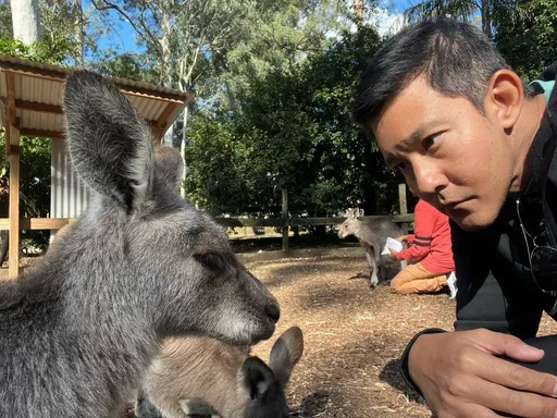 立威廉雪梨公园爆胎遇可疑白人 心中警铃大响借机教育爱女