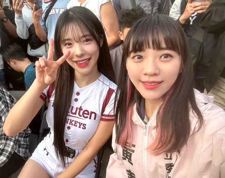 黃捷、李多慧高雄同框自拍。黃捷提供