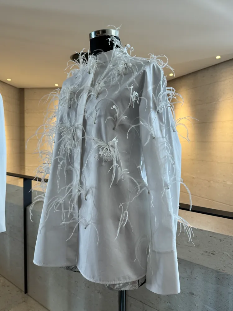 夏姿2024春夏系列秀上最新款預覽會。張家玲攝