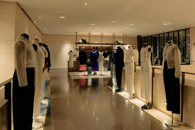 夏姿2024春夏預覽會。品牌提供