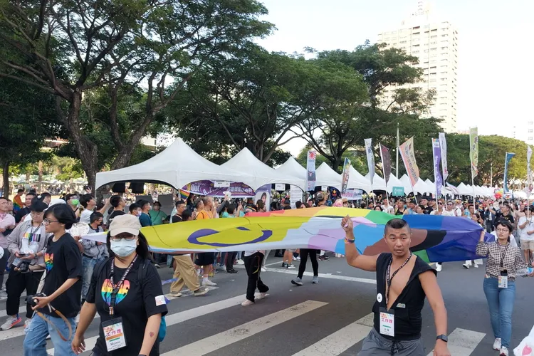 氣氛歡欣熱鬧。凃建豐攝