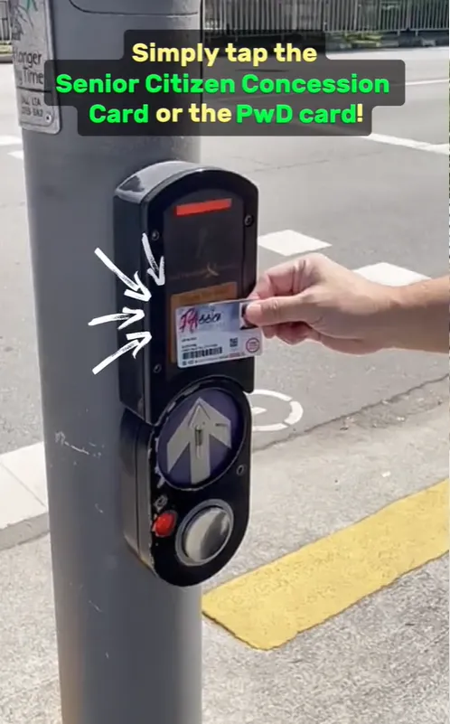 靠卡感應，即可取得多一點的秒數過馬路。翻攝陸交局臉書/WeKeepYourWorldMoving