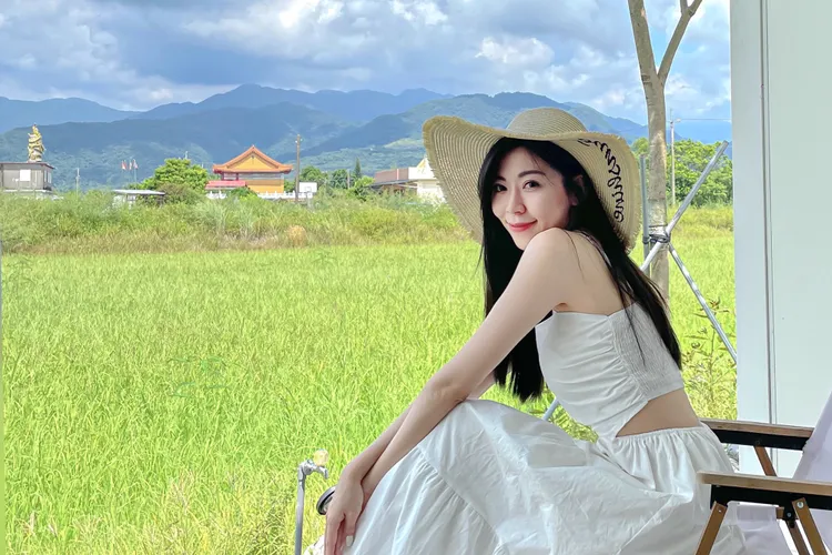 萱萱Claire有一種鄰家的親切，給人舒服的美感