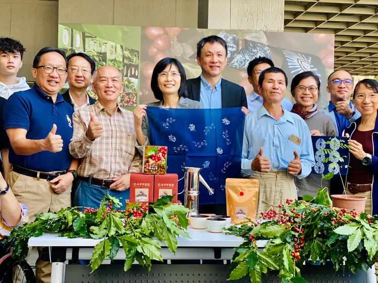 團隊開創「舞姬咖啡」，可望本土咖啡競爭力。王志弘攝