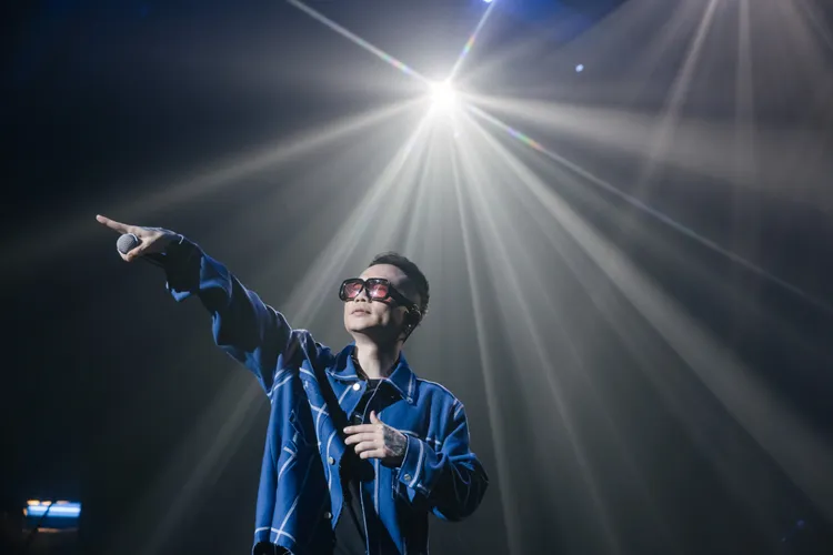 蕭秉治帶來多首蕭氏情歌。相信音樂提供