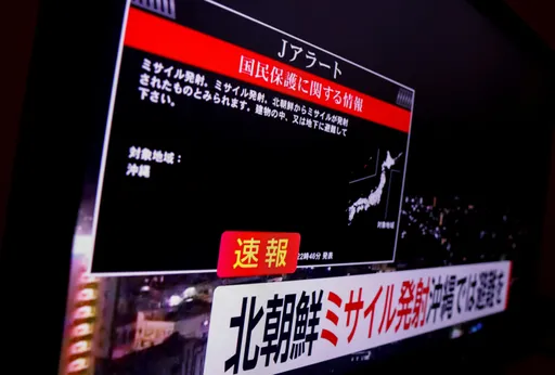 驚！北韓疑似朝沖繩方向發射飛彈　日政府發警報
