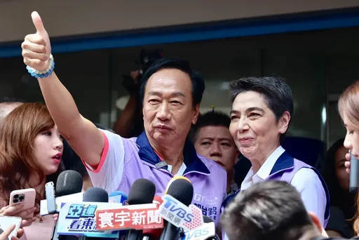 最後24小時！郭台銘批政府無能　拚連署喊帶來改變：團結能克服萬難