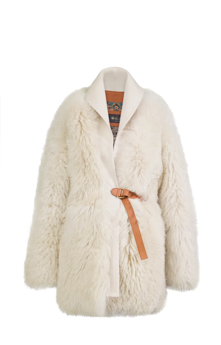 AZELIE 羊毛大衣，44萬5100元。品牌提供