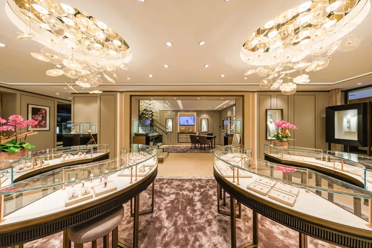 蕭邦香港中環置地太子旗艦店。品牌提供