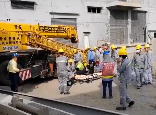 彰濱工業區焚化爐工程意外　吊車輔助桿掉落砸死55歲工人