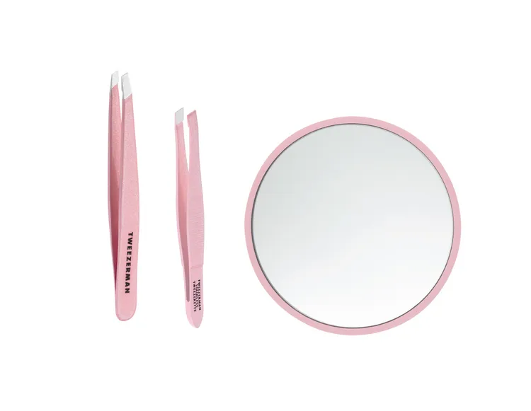 Tweezerman一手包辦眉鑷三件禮盒#初戀粉，1450元。品牌提供