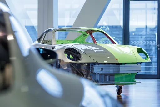 朝碳中和目標邁進　保時捷2026年起將採低排碳鋼打造新車