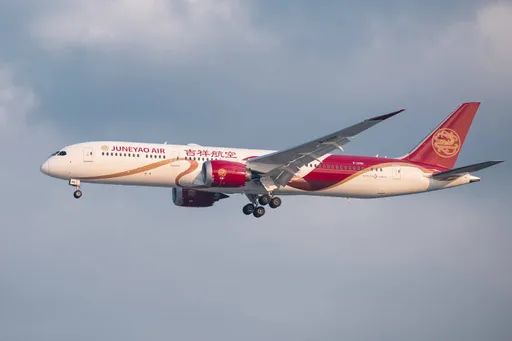 收炸彈威脅 香港飛南京航班急轉降廣東