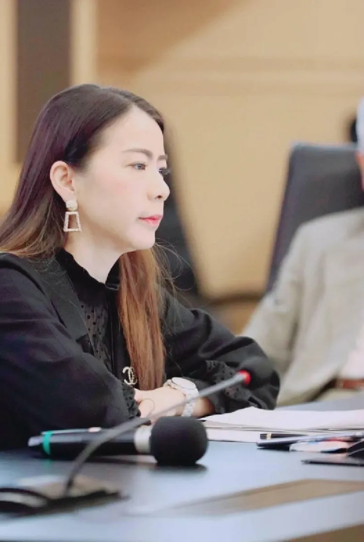 中央警察大學國境警察學系暨研究所系主任兼所長高佩珊以「博弈理論」來分析拜習會後的美中關係變化。翻攝畫面