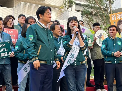 吳欣岱登記!港湖三腳督成定局 賴清德牽手高嘉瑜喊「只有她能勝選」