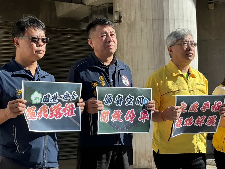 1126當天將有1千至2千台重機聚集交通部旁表訴求。陳怡文攝