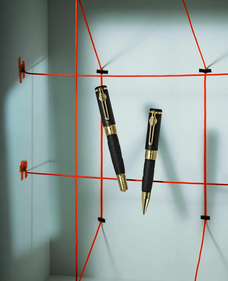 萬寶龍著名人物系列穆罕默德阿里特別款書寫具，2萬9800元至3萬8200元。品牌提供