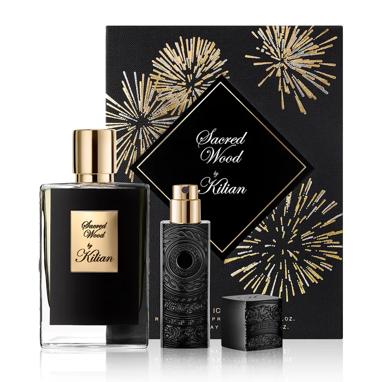 聖木淡香精限定組，包含50ml聖木淡香精、7.5ml聖木淡香精、涅黑聖符香氛隨身瓶，1萬1000元。品牌提供