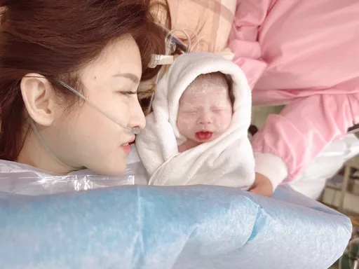 兩性作家半夜大出血急送醫　「心跳薄弱」產女過程超心驚