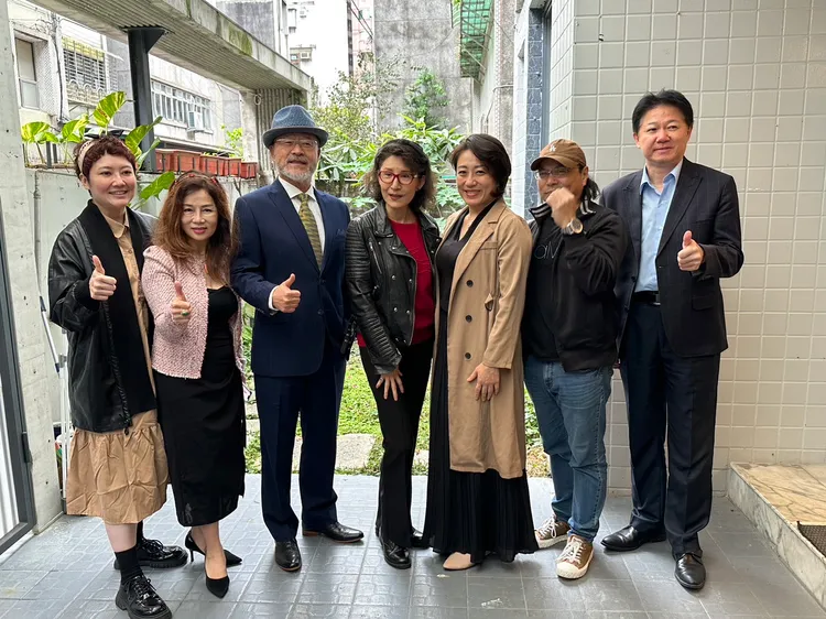 劉曉憶（左起）、演藝工會理事長曹雨婷、班鐵翔、趙心妍等資深演員齊聚。趙大智攝