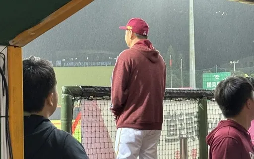 連2年落寞看對手拋彩帶!樂天桃猿總教練曾豪駒:「責任都在我」