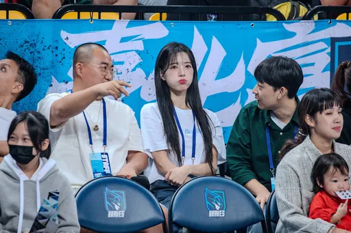 不愧是「釜山女神」！富邦啦啦隊最強外援選51號背號原因曝光