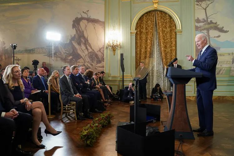 拜登在會後記者會上稱習近平為獨裁者。路透社